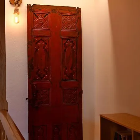 The Three Story Old Town House Casa vacanze
